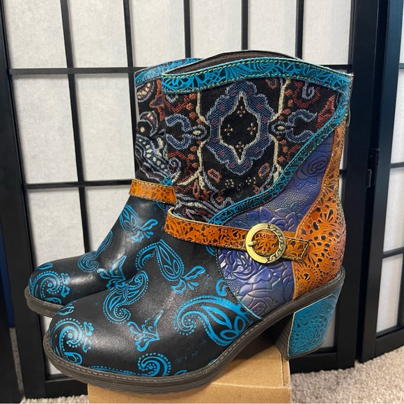 Source Unknown Shoes - Women’s Bohemian Western Inspired Multicolor Ankle Boots Size 37